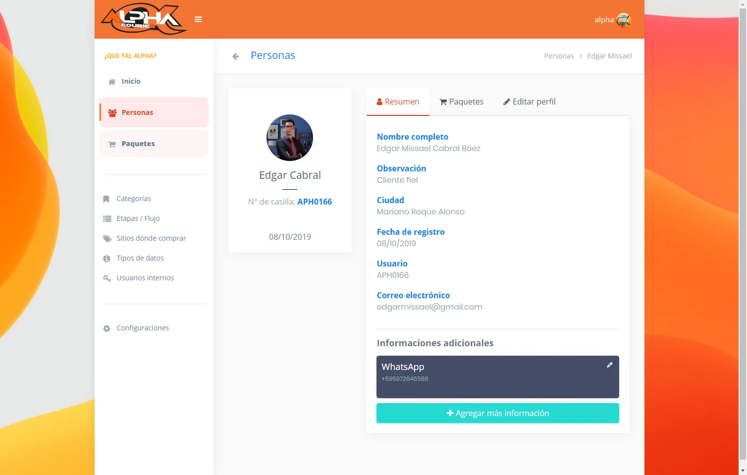 Ficha de un cliente con sus datos, número de casilla e información de contacto